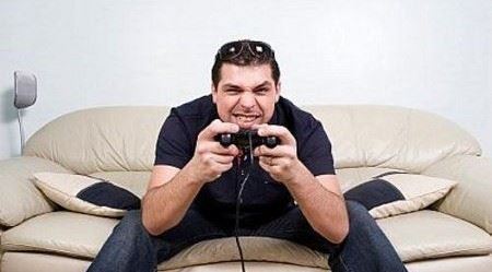 Ricoverato in ospedale dopo 4 giorni di fila davanti a MW3 mobile
