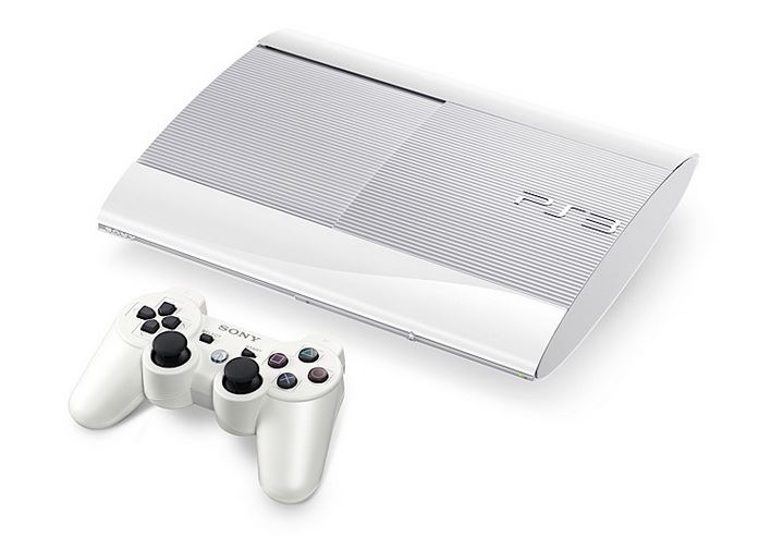 Una PS3 Super Slim bianca per il Canada