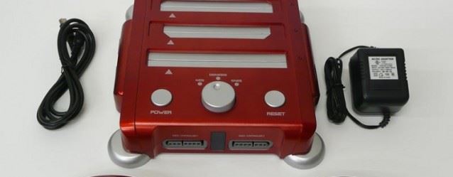 Arriva RetroN 4, la console retrogaming universale per NES, SNES, Game Boy Advance e Sega Genesis mobile