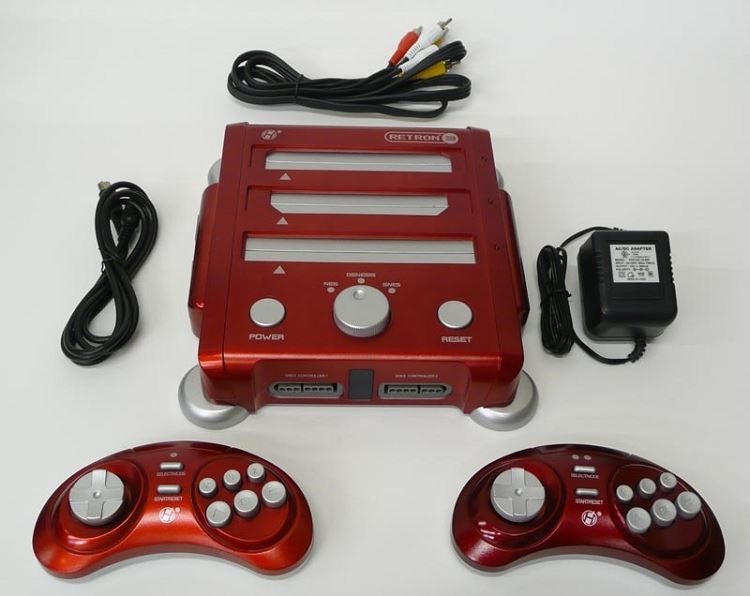 Arriva RetroN 4, la console retrogaming universale per NES, SNES, Game Boy Advance e Sega Genesis